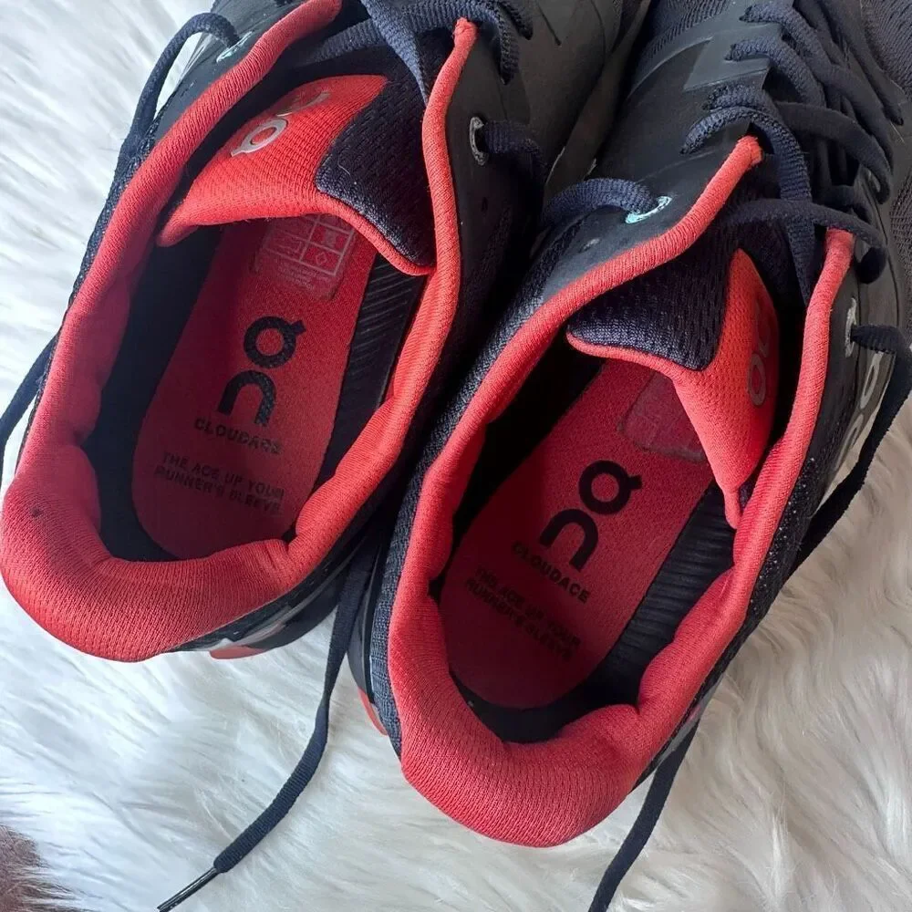 On Running Cloudace Running Shoe Size 13